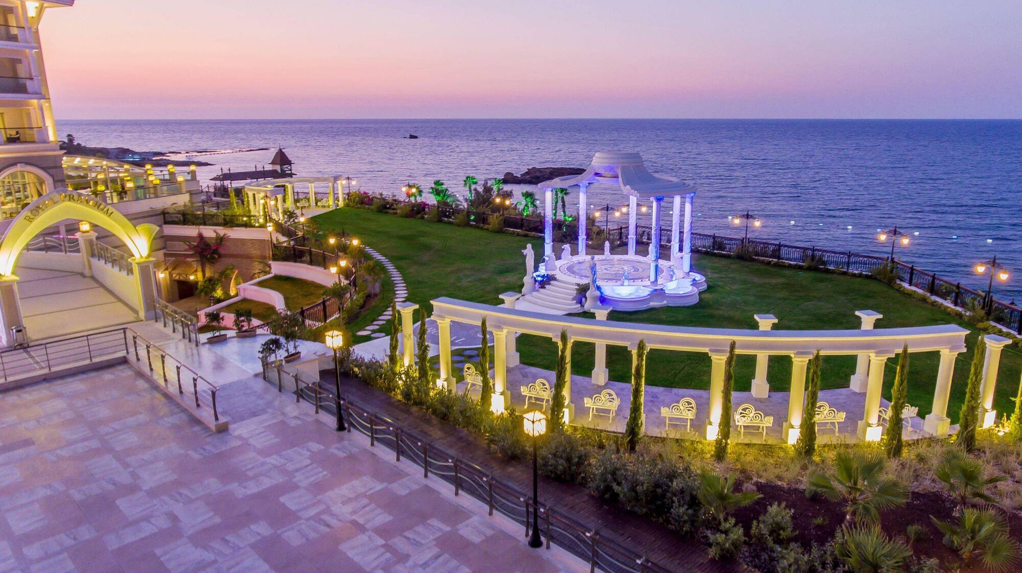Merit Royal Hotel & Casino Karavas  Esterno foto